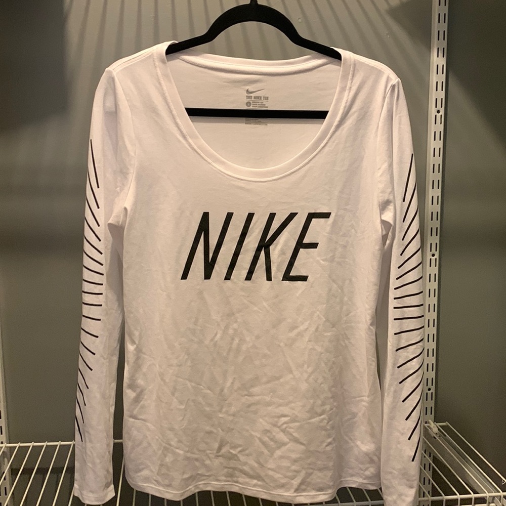 Nike long sleeve top